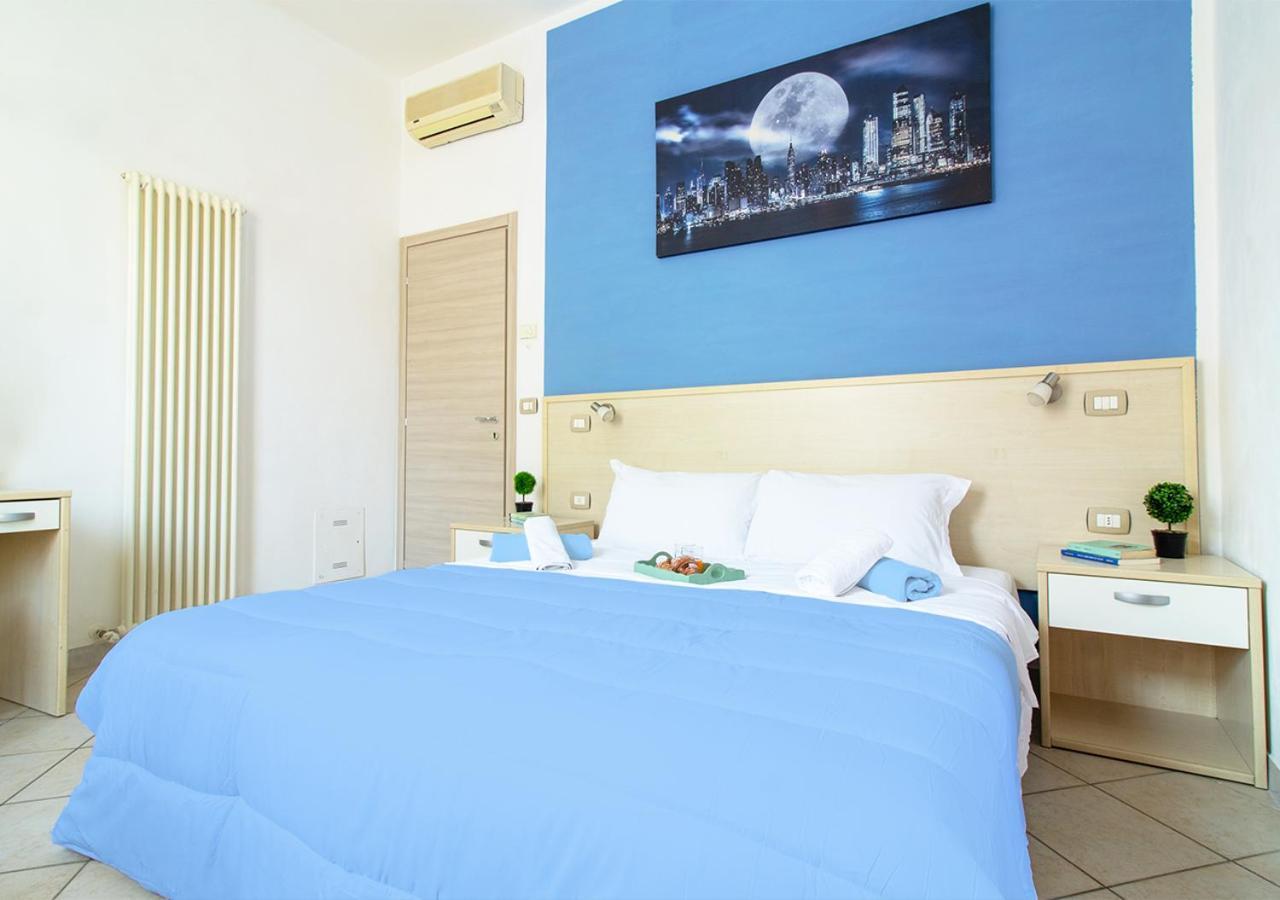 Athena Rooms - Parcheggio Privato 博洛尼亚 外观 照片