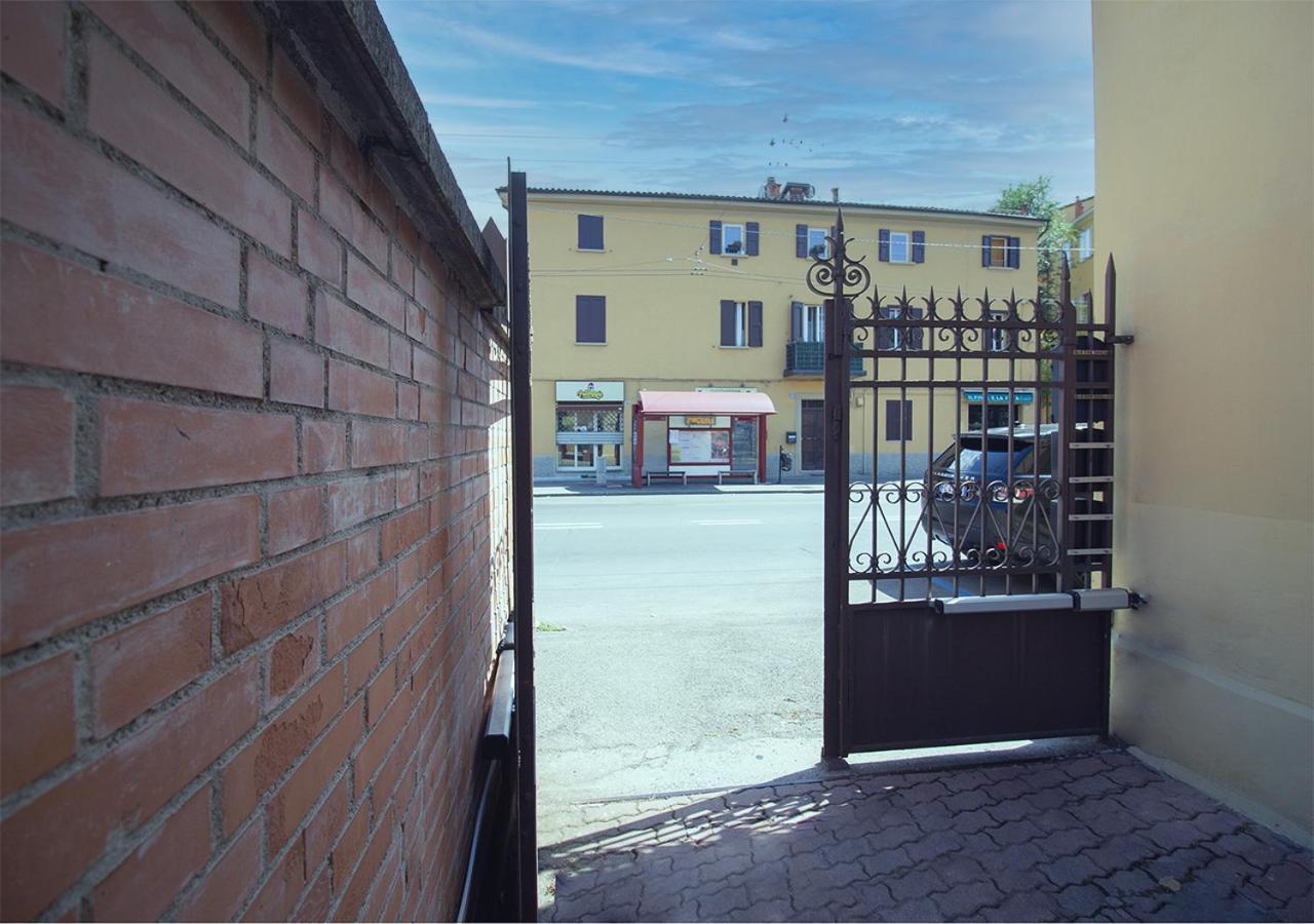 Athena Rooms - Parcheggio Privato 博洛尼亚 外观 照片